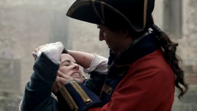 OUTLANDER_-_E1X02_CASTLE_LEOCH_0243.jpg