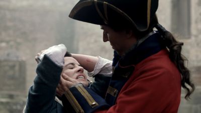 OUTLANDER_-_E1X02_CASTLE_LEOCH_0244.jpg