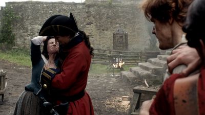 OUTLANDER_-_E1X02_CASTLE_LEOCH_0261.jpg