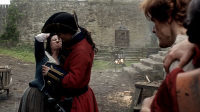 OUTLANDER_-_E1X02_CASTLE_LEOCH_0262.jpg
