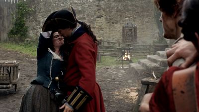 OUTLANDER_-_E1X02_CASTLE_LEOCH_0265.jpg
