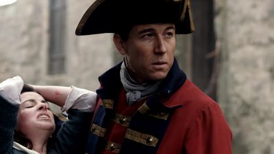 OUTLANDER_-_E1X02_CASTLE_LEOCH_0277.jpg