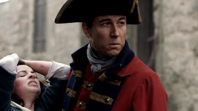 OUTLANDER_-_E1X02_CASTLE_LEOCH_0278.jpg