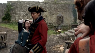 OUTLANDER_-_E1X02_CASTLE_LEOCH_0287.jpg