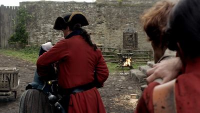 OUTLANDER_-_E1X02_CASTLE_LEOCH_0292.jpg