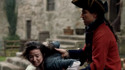 OUTLANDER_-_E1X02_CASTLE_LEOCH_0295.jpg