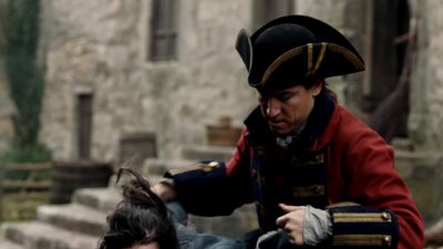 OUTLANDER_-_E1X02_CASTLE_LEOCH_0297.jpg
