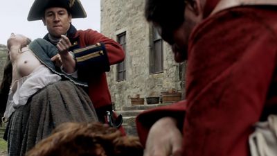 OUTLANDER_-_E1X02_CASTLE_LEOCH_0305.jpg
