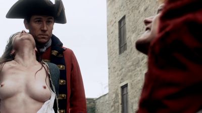 OUTLANDER_-_E1X02_CASTLE_LEOCH_0323.jpg