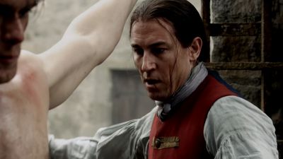 OUTLANDER_-_E1X02_CASTLE_LEOCH_0343.jpg