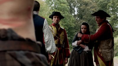 OUTLANDER_-_E1X02_CASTLE_LEOCH_0366.jpg