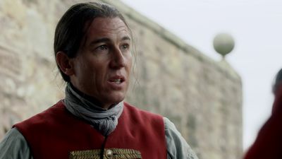 OUTLANDER_-_E1X02_CASTLE_LEOCH_0425.jpg