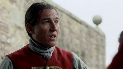 OUTLANDER_-_E1X02_CASTLE_LEOCH_0426.jpg