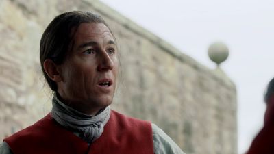 OUTLANDER_-_E1X02_CASTLE_LEOCH_0437.jpg