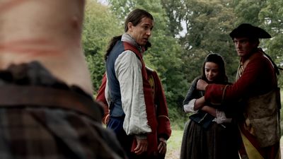 OUTLANDER_-_E1X02_CASTLE_LEOCH_0449.jpg