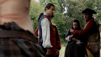 OUTLANDER_-_E1X02_CASTLE_LEOCH_0450.jpg