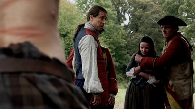 OUTLANDER_-_E1X02_CASTLE_LEOCH_0451.jpg