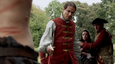 OUTLANDER_-_E1X02_CASTLE_LEOCH_0470.jpg