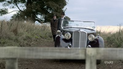 OUTLANDER_-_E1X02_CASTLE_LEOCH_0475.jpg