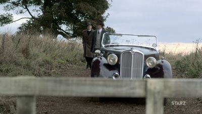 OUTLANDER_-_E1X02_CASTLE_LEOCH_0476.jpg