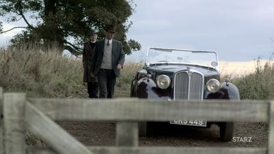OUTLANDER_-_E1X02_CASTLE_LEOCH_0489.jpg