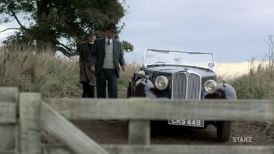 OUTLANDER_-_E1X02_CASTLE_LEOCH_0492.jpg