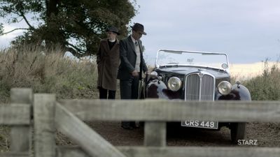 OUTLANDER_-_E1X02_CASTLE_LEOCH_0518.jpg
