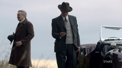 OUTLANDER_-_E1X02_CASTLE_LEOCH_0545.jpg