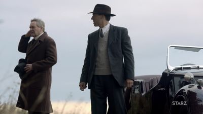 OUTLANDER_-_E1X02_CASTLE_LEOCH_0560.jpg