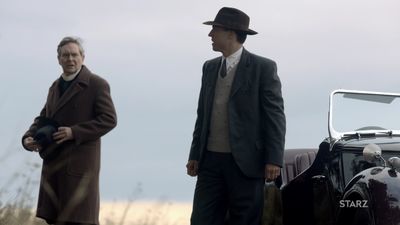 OUTLANDER_-_E1X02_CASTLE_LEOCH_0568.jpg