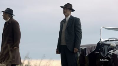 OUTLANDER_-_E1X02_CASTLE_LEOCH_0587.jpg