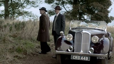 OUTLANDER_-_E1X02_CASTLE_LEOCH_0593.jpg