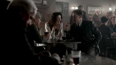 OUTLANDER_-_E1X02_CASTLE_LEOCH_0635.jpg