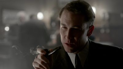 OUTLANDER_-_E1X02_CASTLE_LEOCH_0656.jpg