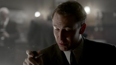 OUTLANDER_-_E1X02_CASTLE_LEOCH_0667.jpg
