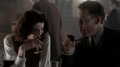 OUTLANDER_-_E1X02_CASTLE_LEOCH_0672.jpg