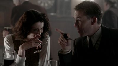 OUTLANDER_-_E1X02_CASTLE_LEOCH_0677.jpg