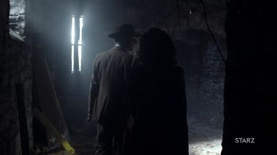 OUTLANDER_-_E1X02_CASTLE_LEOCH_0686.jpg