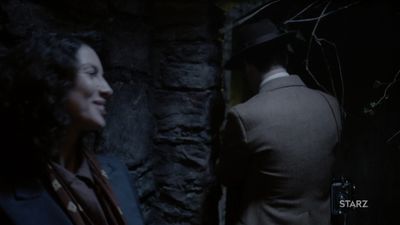 OUTLANDER_-_E1X02_CASTLE_LEOCH_0694.jpg