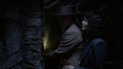 OUTLANDER_-_E1X02_CASTLE_LEOCH_0707.jpg