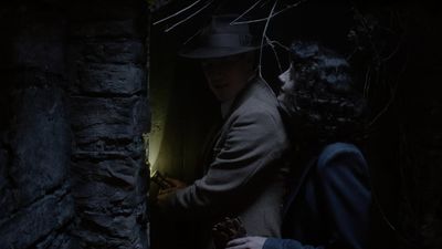 OUTLANDER_-_E1X02_CASTLE_LEOCH_0712.jpg