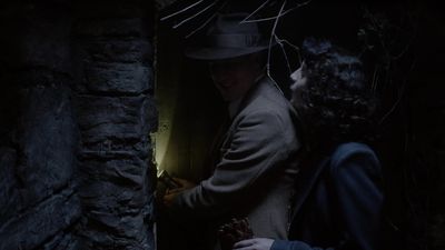 OUTLANDER_-_E1X02_CASTLE_LEOCH_0718.jpg