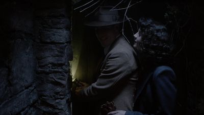 OUTLANDER_-_E1X02_CASTLE_LEOCH_0720.jpg