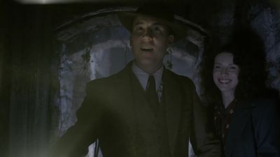 OUTLANDER_-_E1X02_CASTLE_LEOCH_0737.jpg