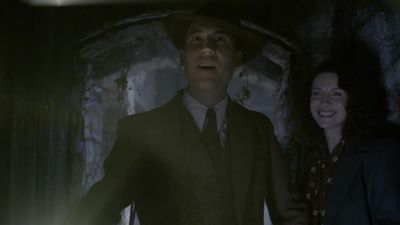 OUTLANDER_-_E1X02_CASTLE_LEOCH_0738.jpg