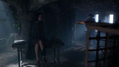 OUTLANDER_-_E1X02_CASTLE_LEOCH_0757.jpg