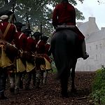 OUTLANDER_-_E1X02_CASTLE_LEOCH_0005.jpg