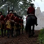 OUTLANDER_-_E1X02_CASTLE_LEOCH_0015.jpg