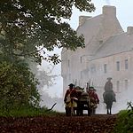 OUTLANDER_-_E1X02_CASTLE_LEOCH_0108.jpg