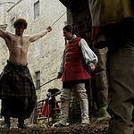 OUTLANDER_-_E1X02_CASTLE_LEOCH_0328.jpg